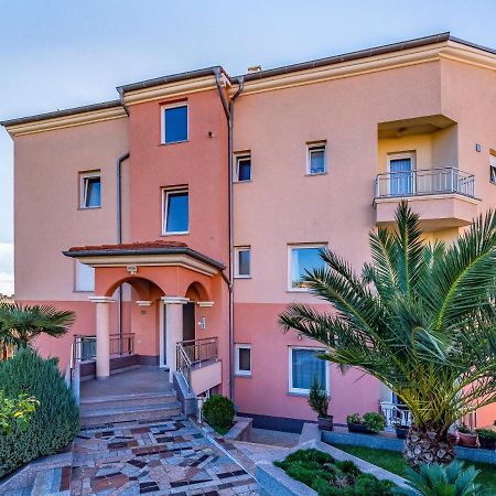 PUY Istriensonne - Apartments Veruda Mit Grillterrasse מראה חיצוני תמונה