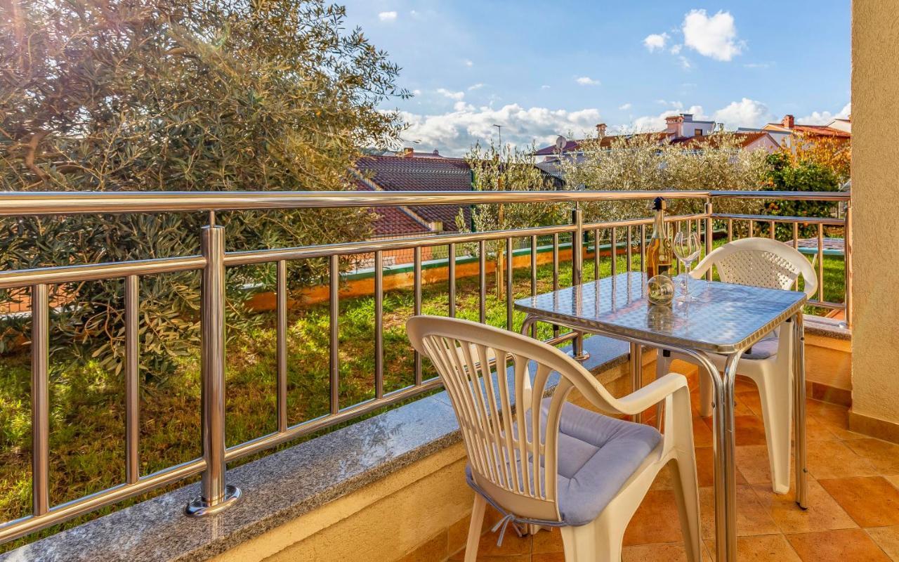PUY Istriensonne - Apartments Veruda Mit Grillterrasse מראה חיצוני תמונה