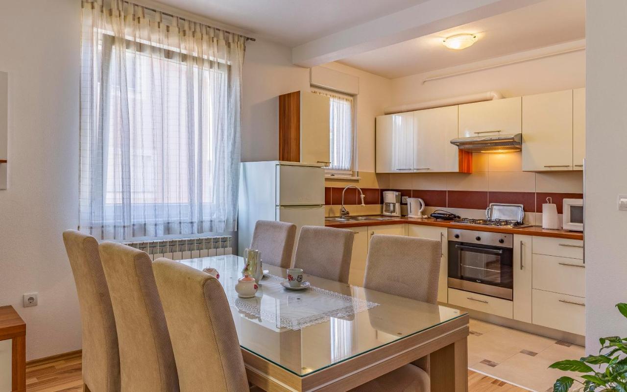 PUY Istriensonne - Apartments Veruda Mit Grillterrasse מראה חיצוני תמונה