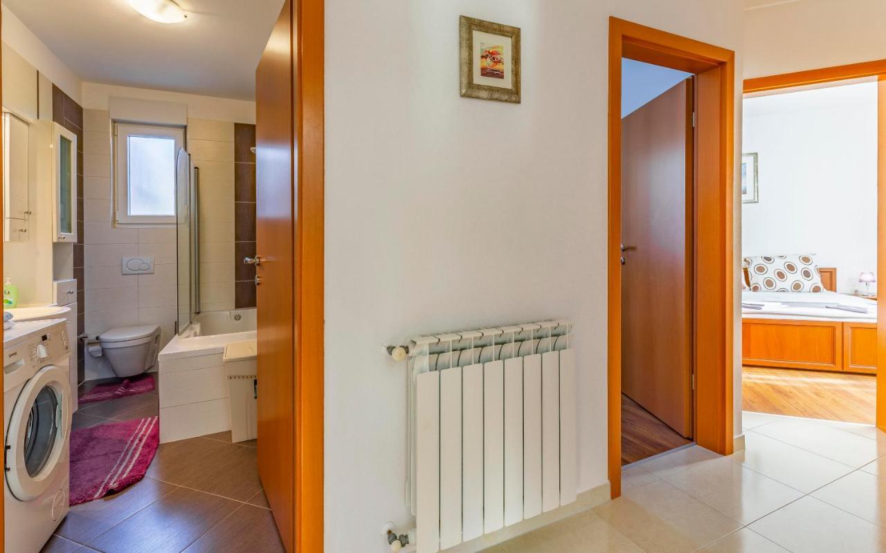PUY Istriensonne - Apartments Veruda Mit Grillterrasse מראה חיצוני תמונה